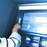 “Skimming: Cara Pelaku Menguras Saldo dengan Alat Perekam Ilegal”